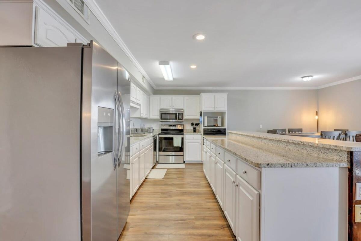 Eagle'S Nest - Spacious Loft Downtown - Near Gsu Statesboro Bagian luar foto