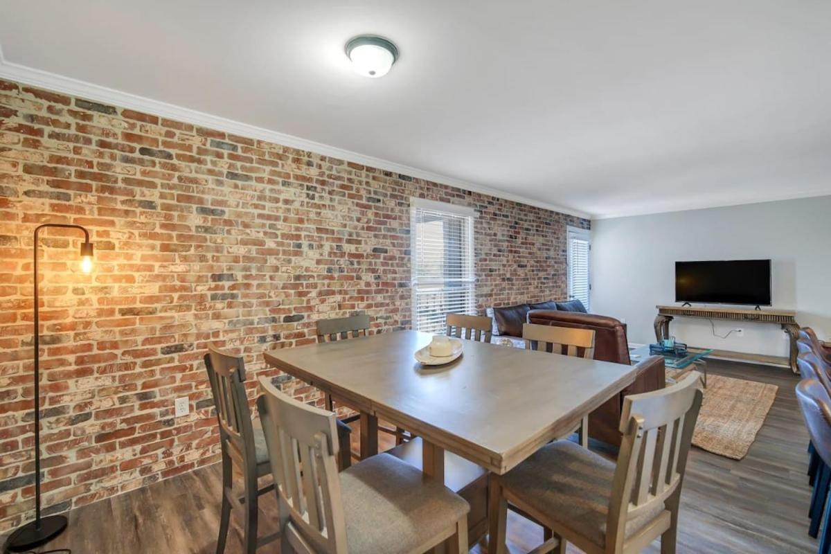 Eagle'S Nest - Spacious Loft Downtown - Near Gsu Statesboro Bagian luar foto