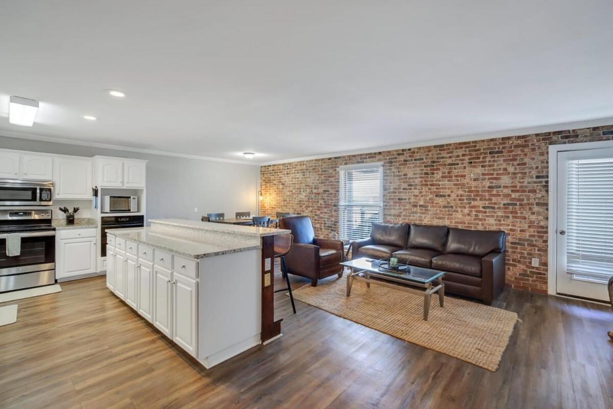 Eagle'S Nest - Spacious Loft Downtown - Near Gsu Statesboro Bagian luar foto