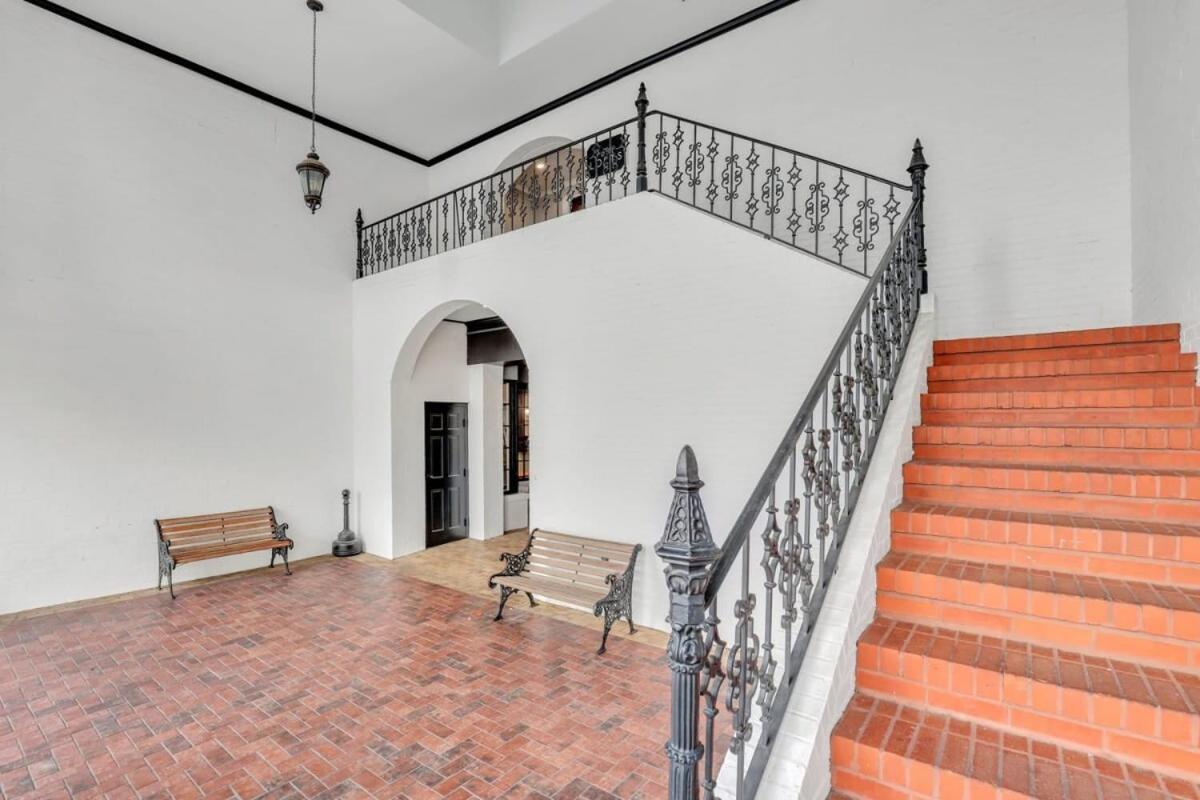 Eagle'S Nest - Spacious Loft Downtown - Near Gsu Statesboro Bagian luar foto