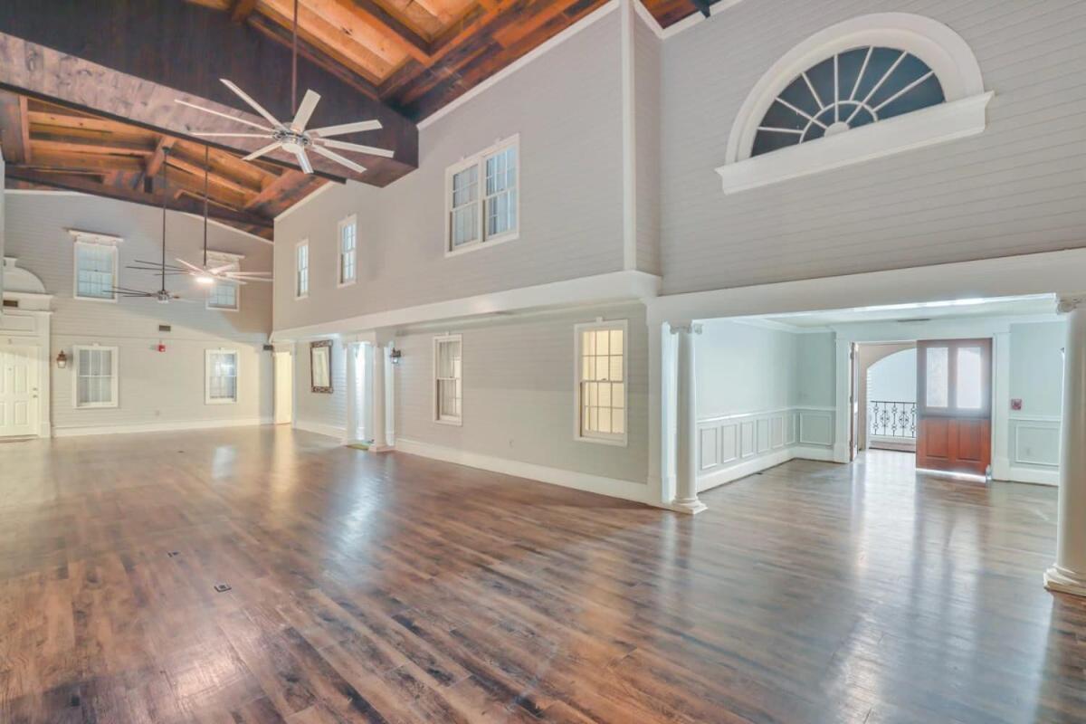 Eagle'S Nest - Spacious Loft Downtown - Near Gsu Statesboro Bagian luar foto
