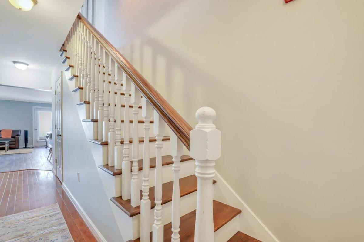 Eagle'S Nest - Spacious Loft Downtown - Near Gsu Statesboro Bagian luar foto